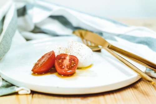 tomato oil food dish breakfast
