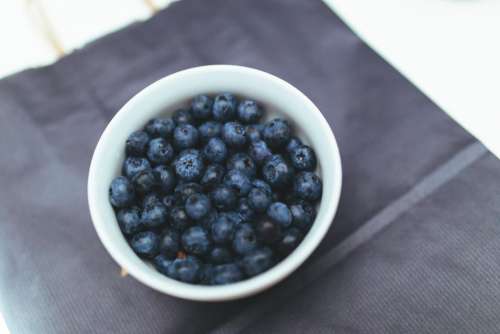 blueberries fruits food healthy bowl