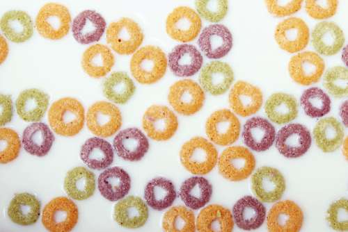 colorful ring fruit loops cereal