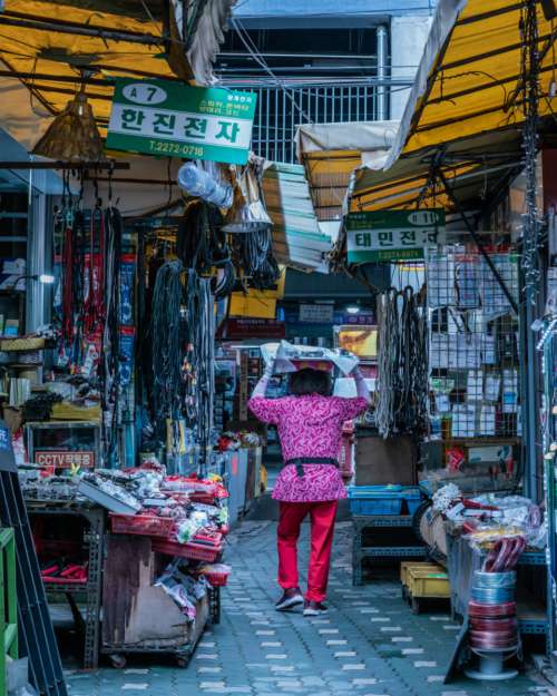 korea market street seoul travel