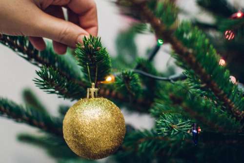 christmas tree lights ornaments decorations