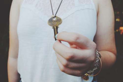 key necklace fearless hands fashion