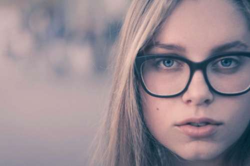 portrait girl glasses beaty matte