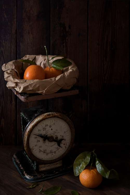 vintage scale fruit oranges weight