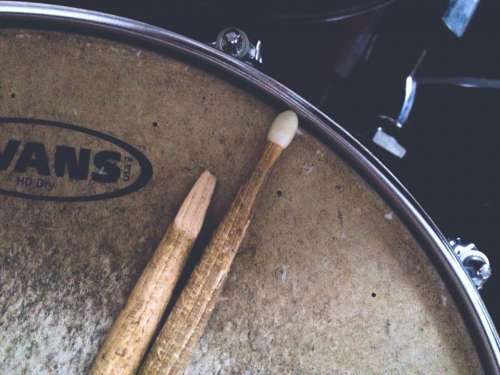 snare drum musical instrument sticks