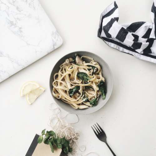 pasta spinach fresh bowl plate