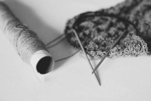 knitting yarn black and white