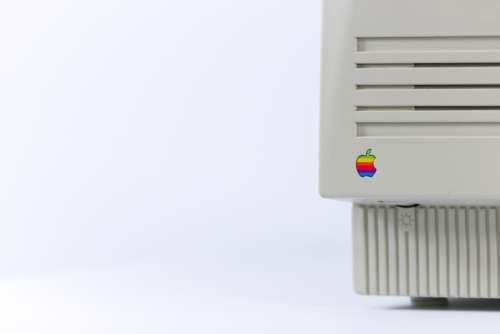 apple vintage computer minimal background