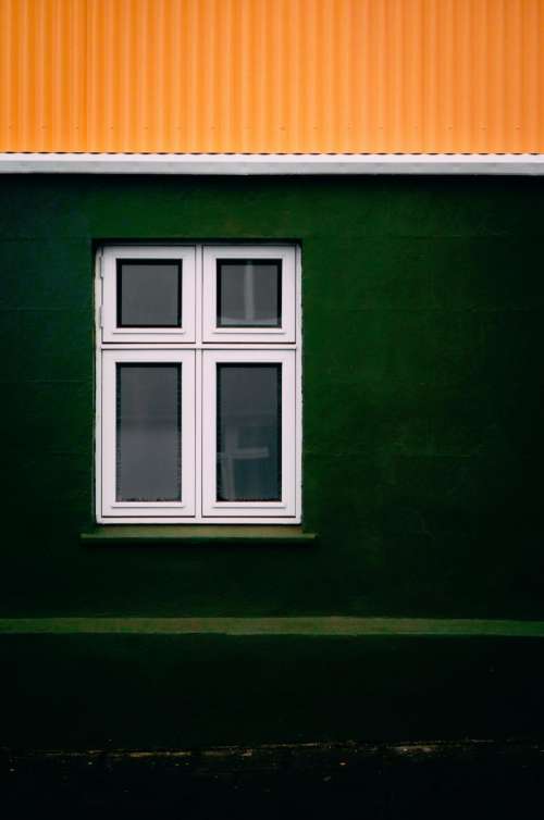 places windows structure glass green