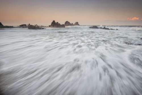 sea ocean splash ripples rock