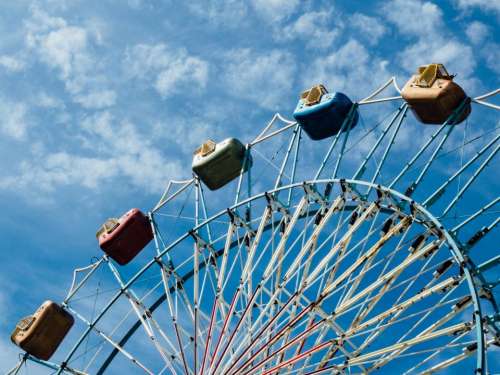 amusement park wheel ride adventure