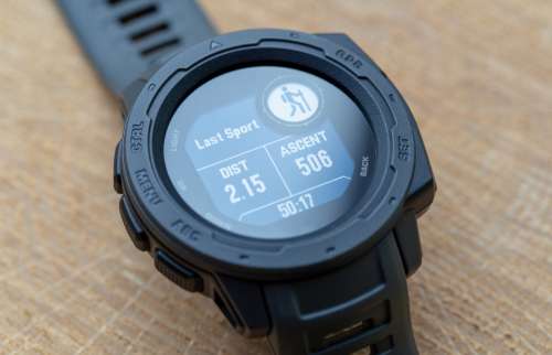 smartwatch gps hiking wristwatch tracker