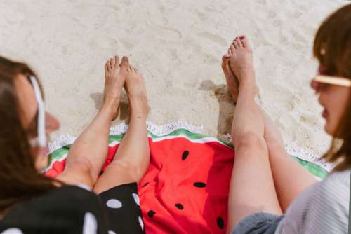 beach girls sand relaxing towel