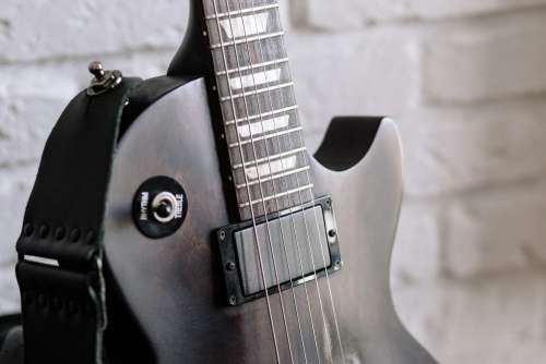 Gibson electric guitar 3