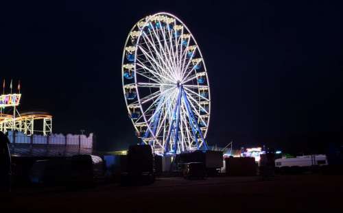 fairground ferris wheel funfair lights pattern