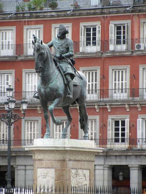 Vacations Spain Monument Reiter Madrid Space