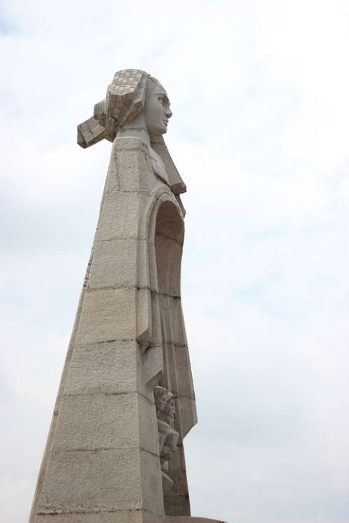 Vietnam High Statue Cemetery Country Attribution