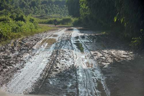 Way Dirty Flood Street Old Nature Urban Caravan