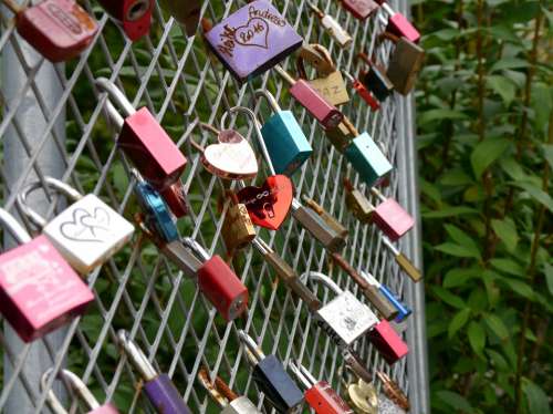 Locks Promises Love Symbol Romantic Contract
