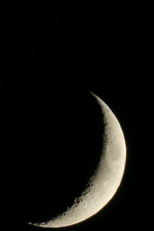 Moon Luna Crescent Increasingly