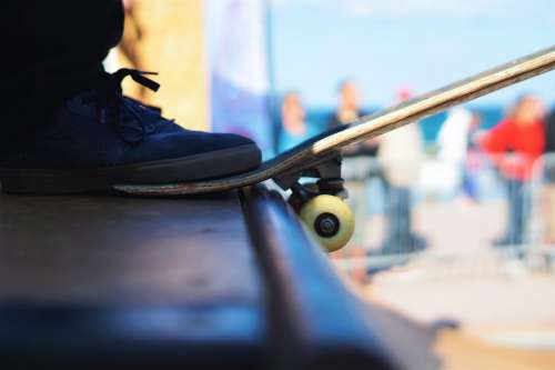 Skateboard & Foot