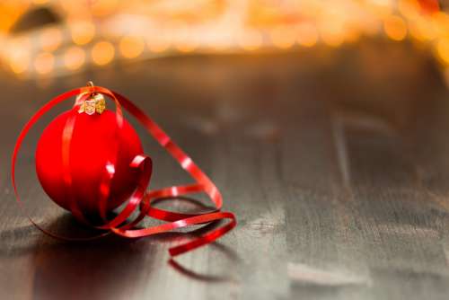 Red Christmas Tree Baubles Free Photo