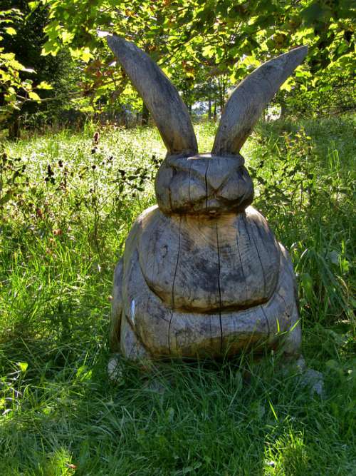 Hare Wood Statue Figure Meadow Decoration Shrubs