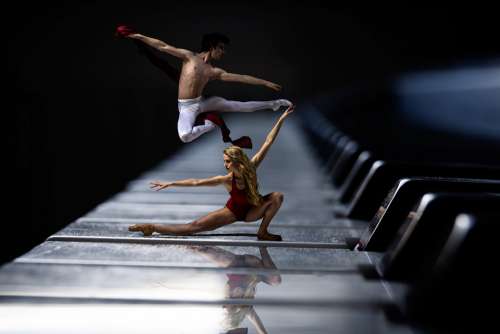 Piano Ballet Dancer Piano Keys Leap Dance Red