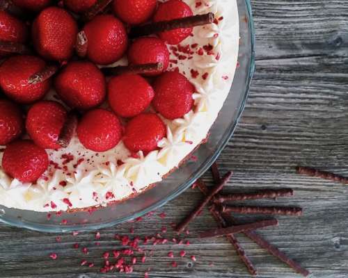 Chocolate mousse cake with strawberry 🍓 