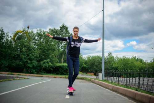 girl skateboarding in the Park