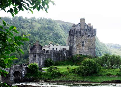 Eileen Donan Castle Scotland Highlands Water Loch