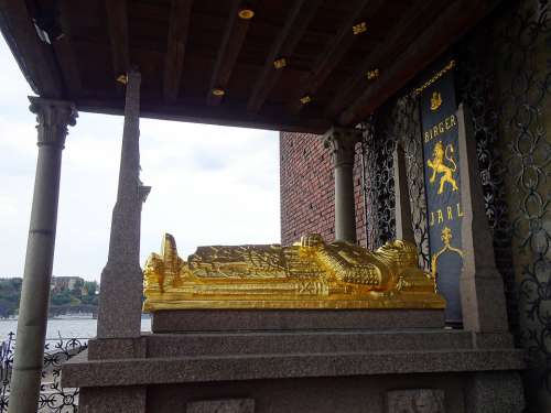 Birger City Founder Stockholm Sarcophagus Golden