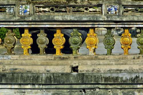 Viet Nam Booed Palace Imperial Guardrail Ceramic