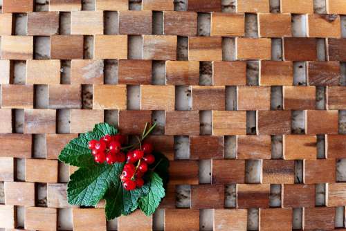 Background Wood Berries Currants Red Brown Green