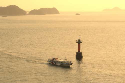 Glow Lighthouse Sea Pleasure Boat Scenery Travel