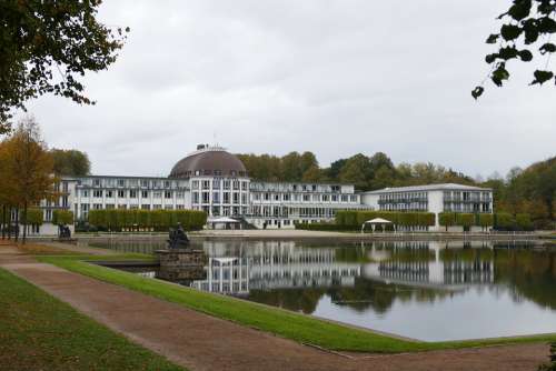 Bremen Park Pond Hotel Architecture Recovery