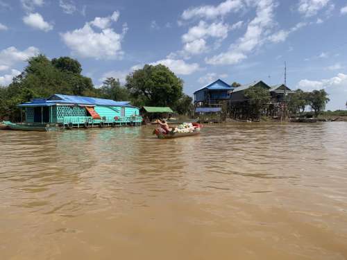 cambodia floating village kampong phluk