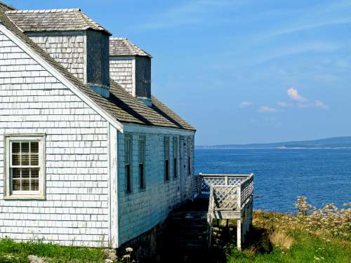 ocean cottage coast water view