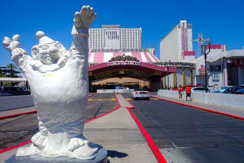 Las Vegas Circus Clown Hotel Casino Gambling
