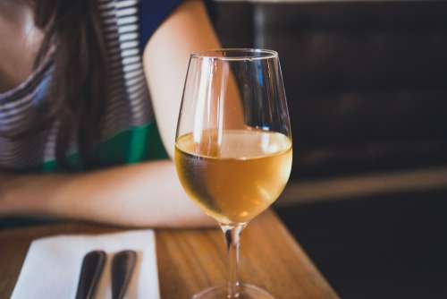 wine table glass white beverage
