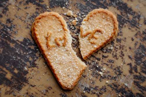 Broken heart-shaped cookie