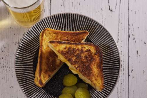 grilled cheese sandwich top view