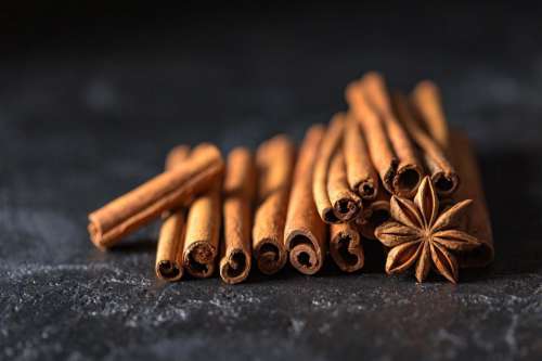 Close up cinnamon sticks and star anise fruit