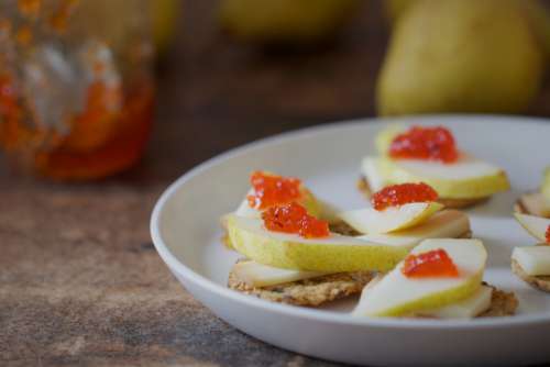 fruit snack plate crackers pears