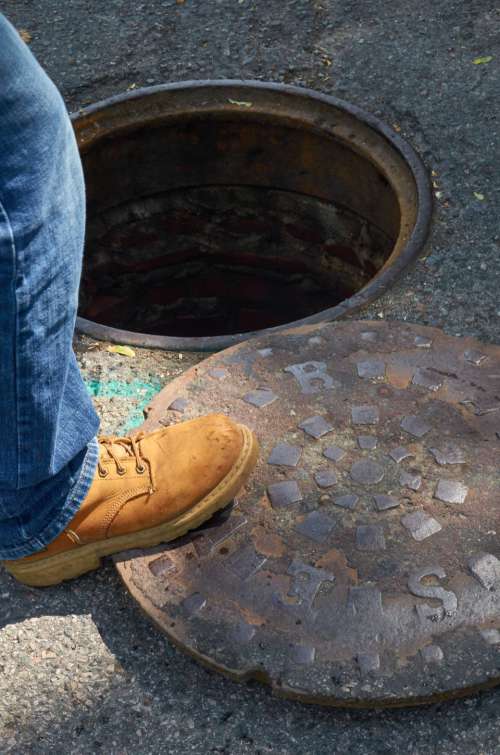 sewer manhole cover street hole