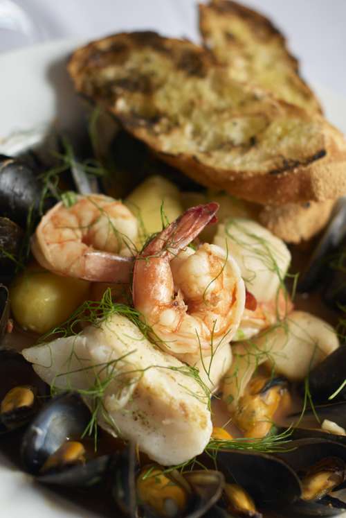 seafood dish plate shrimp mussels
