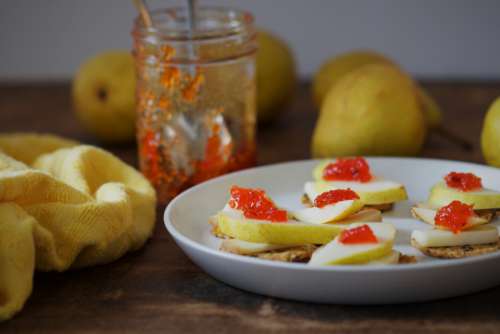 fruit snack plate crackers pears