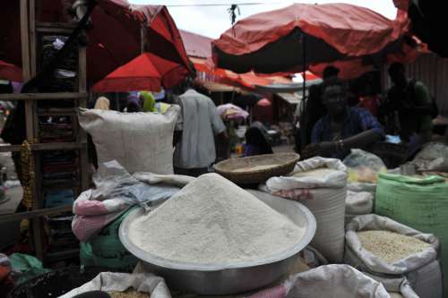 market, cassava flour, gari, exhibition, trade, vendors, corn bag, cereals