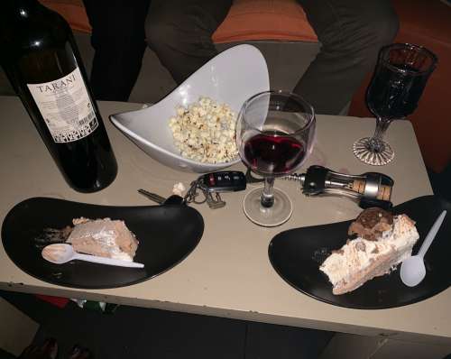 food, glass, wine, bottle, drink, glass, cake, popcorn, night club, bar, party, nutrition, diet