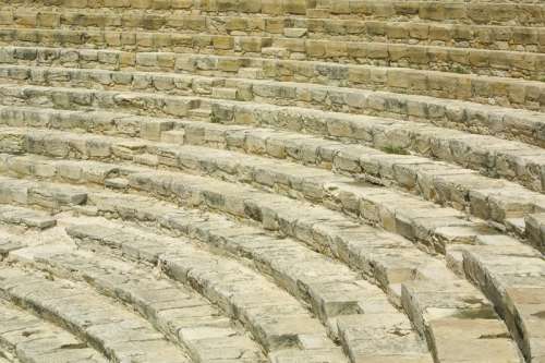 Amphitheater seating
